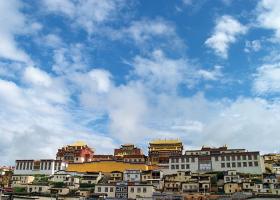 Dukezong Ancient Town